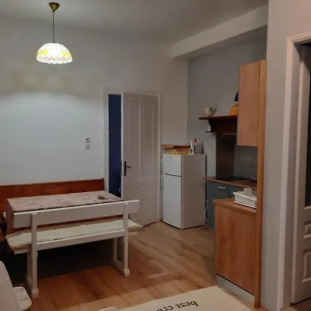 Πανσιόν Palac - Giordano Valun