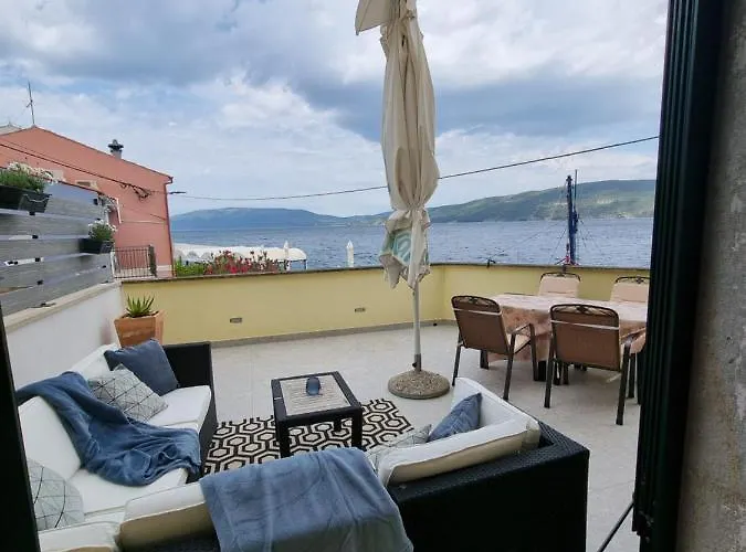 Palac - Giordano 게스트하우스 4*