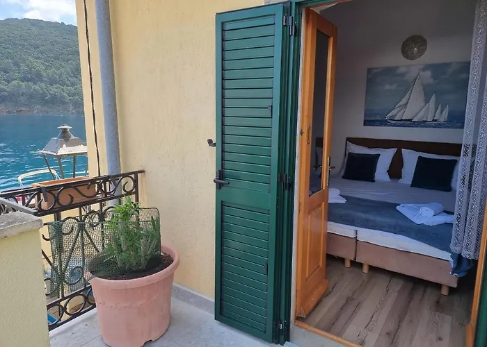 게스트하우스 Palac - Giordano 발룬