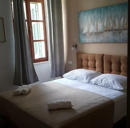 Palac - Giordano Valun