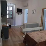 Gostinjska kuća Palac - Giordano 4*