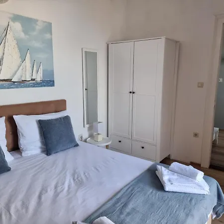 Palac - Giordano ולון